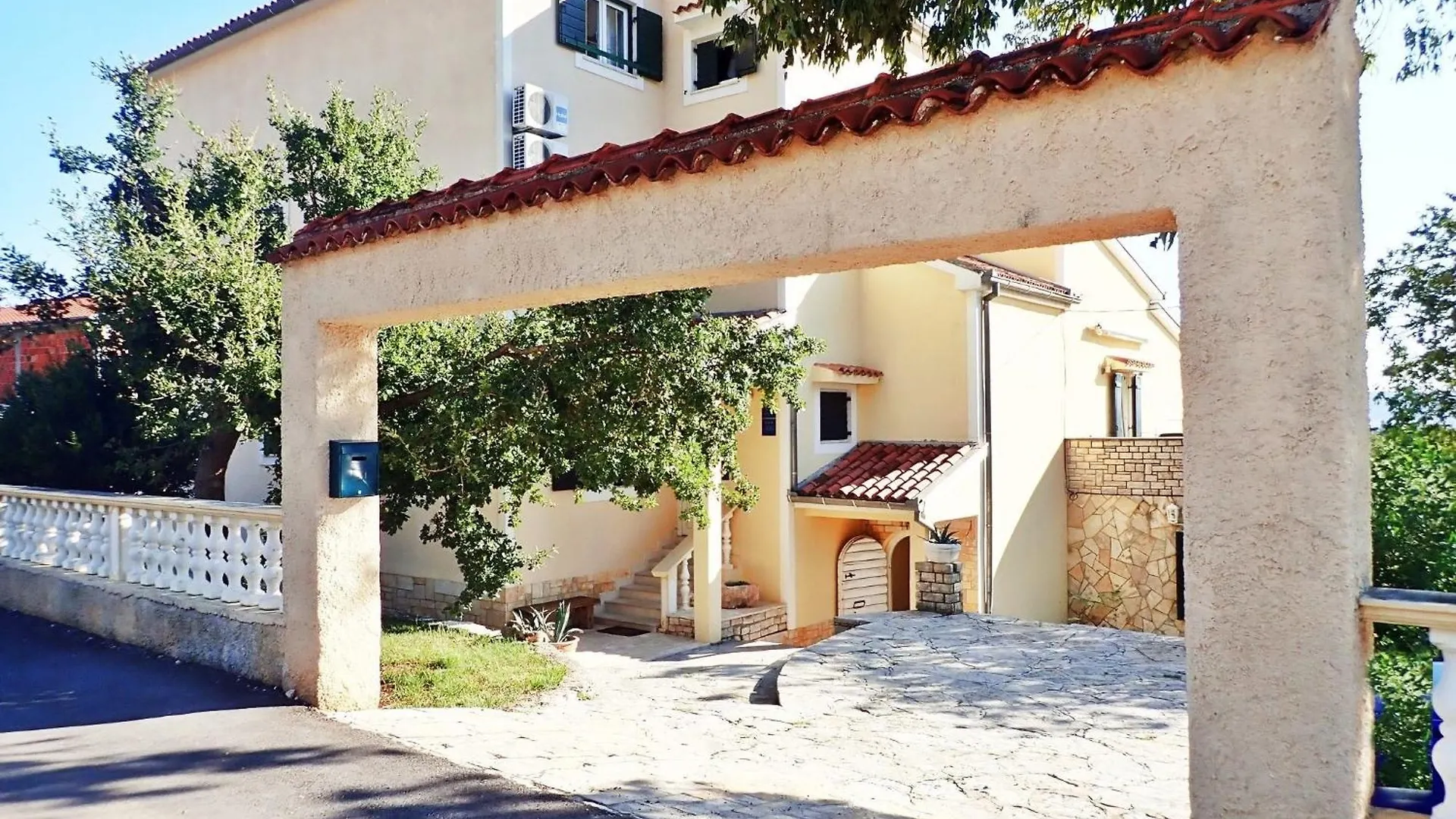 Apartment Grande Vista In Starigrad Paklenica With A Large Terrace 0*,