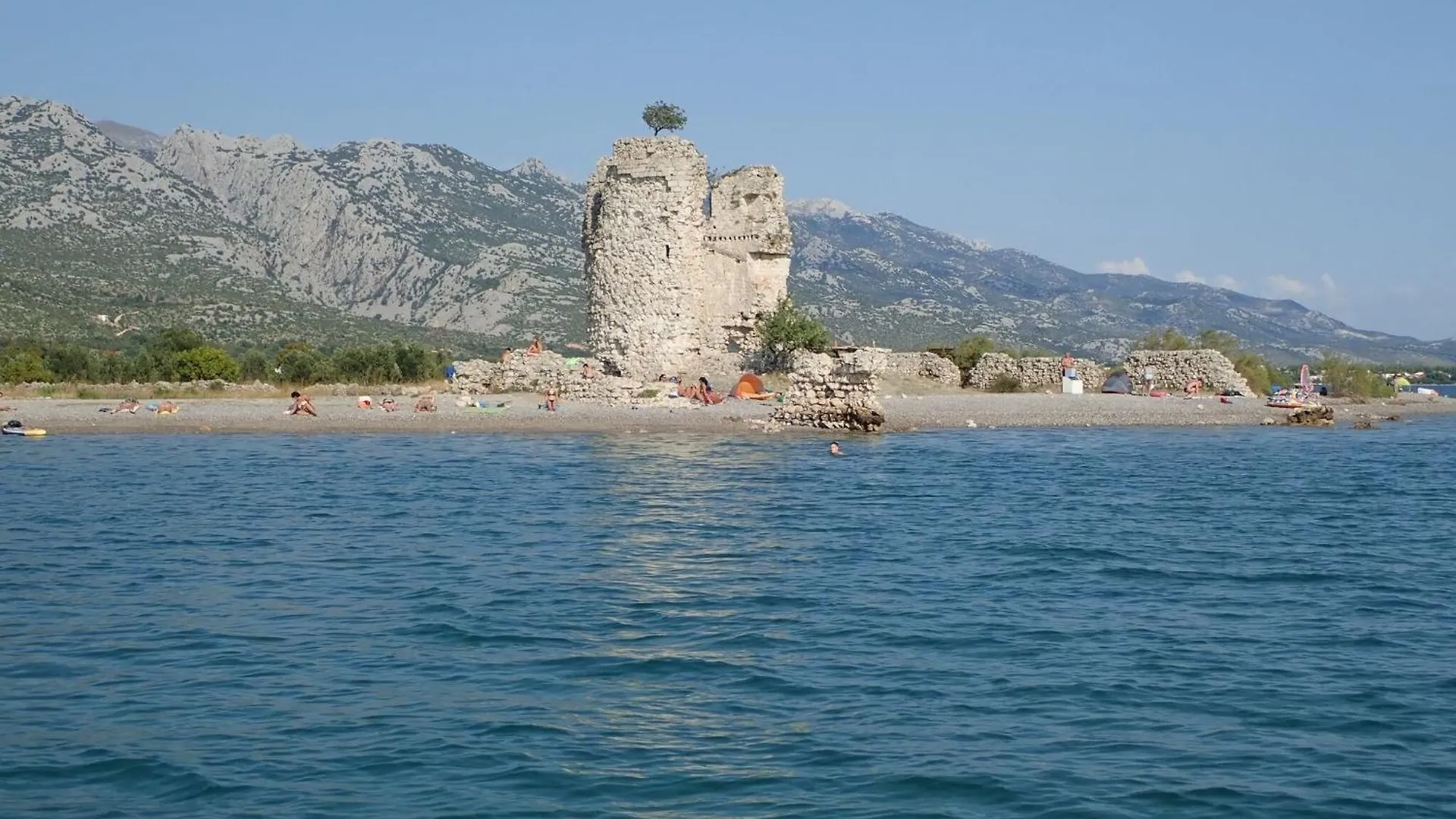 Apartment Grande Vista In Starigrad Paklenica With A Large Terrace